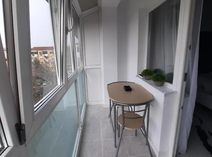 Flamingo Apartment1 Self Check-in